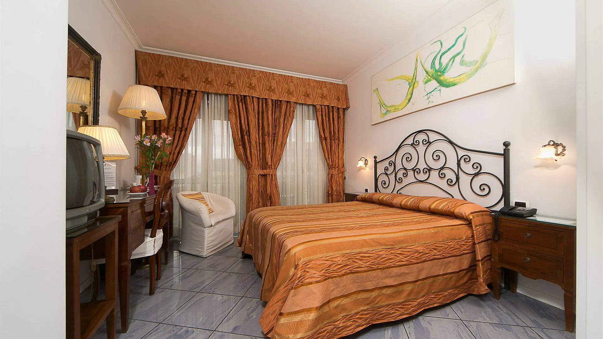 Fiorentini Residence Napoli 3*, Neapol Włochy