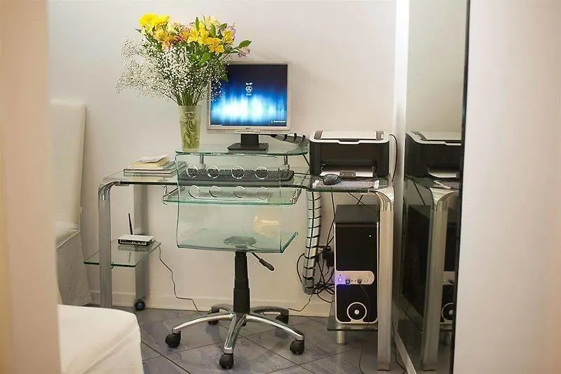 Fiorentini Residence Napoli 3*, נאפולי איטליה