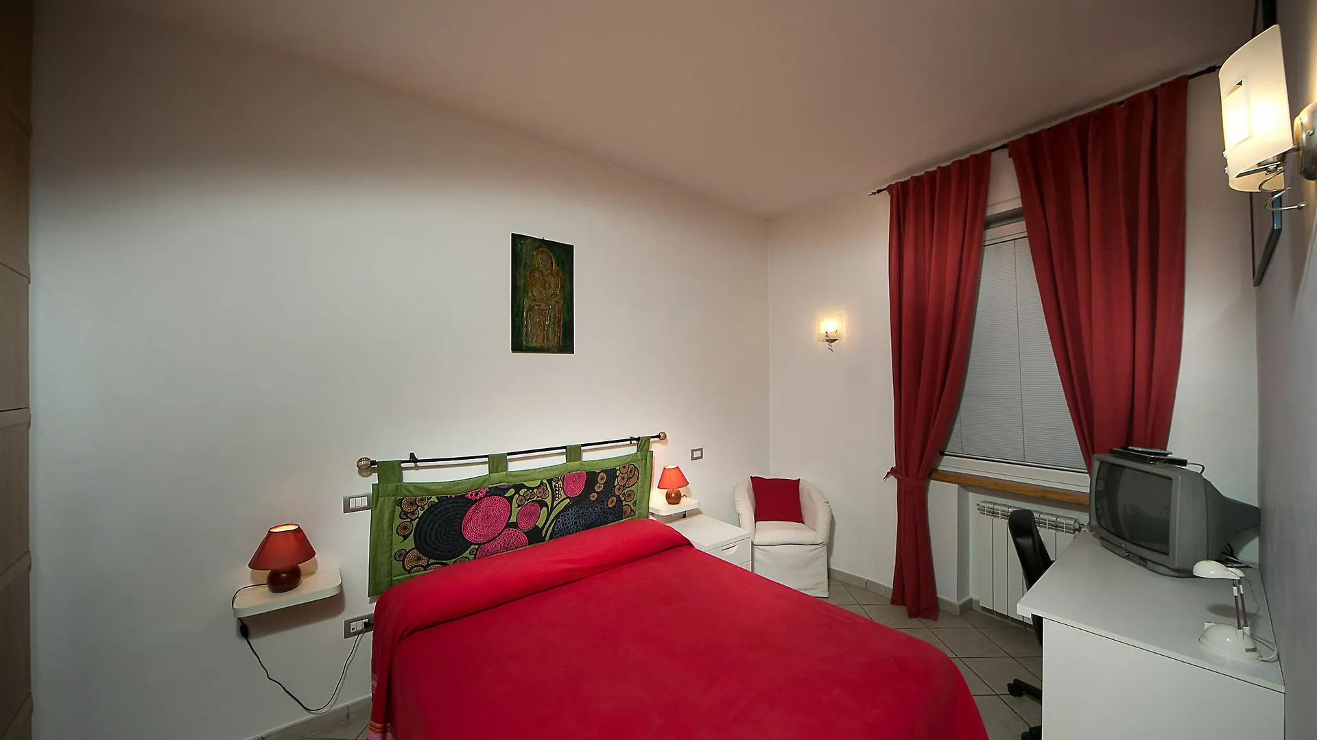Fiorentini Residence Napoli נאפולי